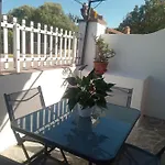 Flamingo Guest House- Pensión