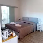 Flamingo Guest House- Pensión Olbia