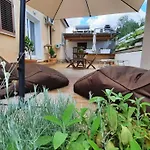 Gasthof Flamingo Guest House-