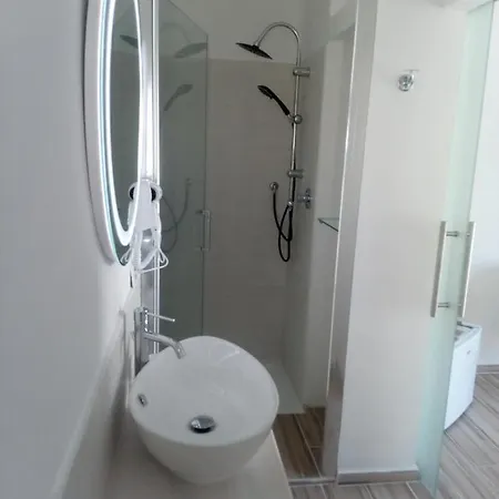 Flamingo Guest House- Pensión 3*