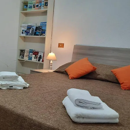 Flamingo Guest House- Penzion *